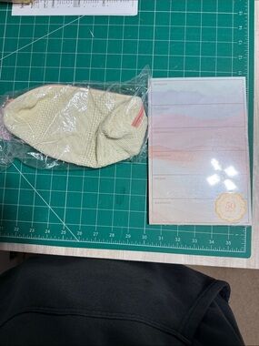 Cream Knit pencil pouch  with Pastel weekly pad